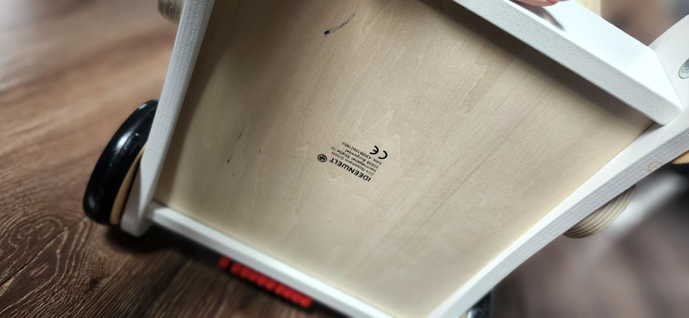 Antemergator si centru de activitati