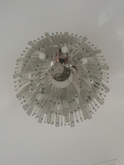 Продам люстра срочно