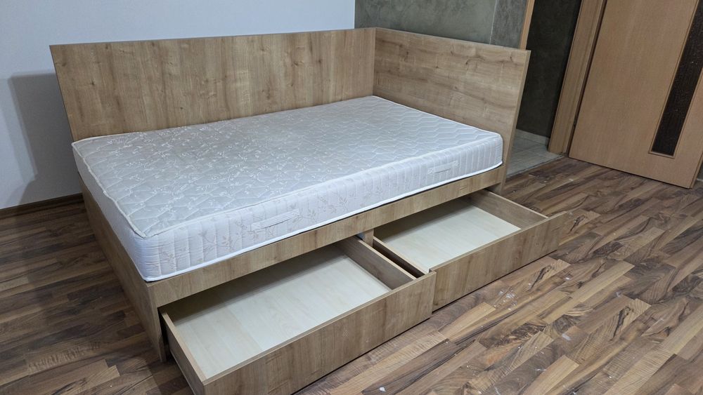 Pat cu saltea 200/140