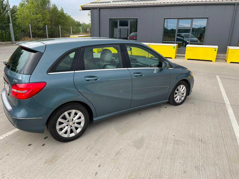 Mercedes-Benz Clasa B 200 CDI