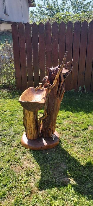 Уникални ръчно изработени чешми от масивно дърво