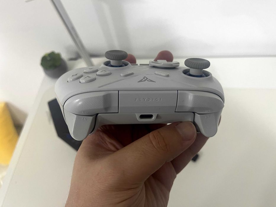 Геймпад Flydigi Direwolf 3