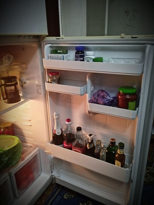 Продам холодильник