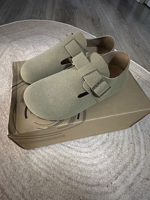 Женские мокасины