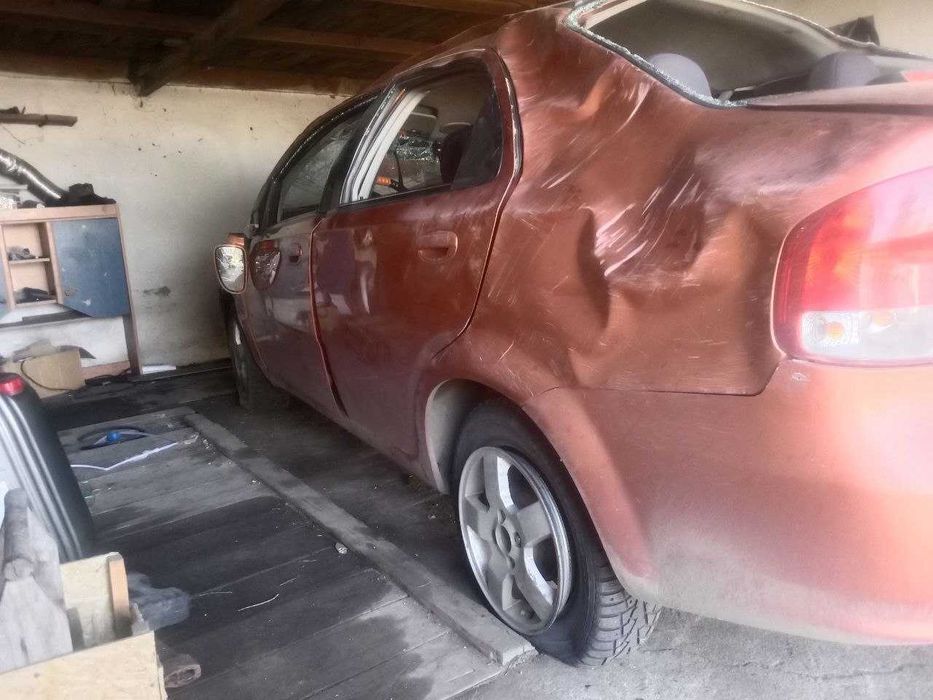 Продам аварийную Шевроле Авео