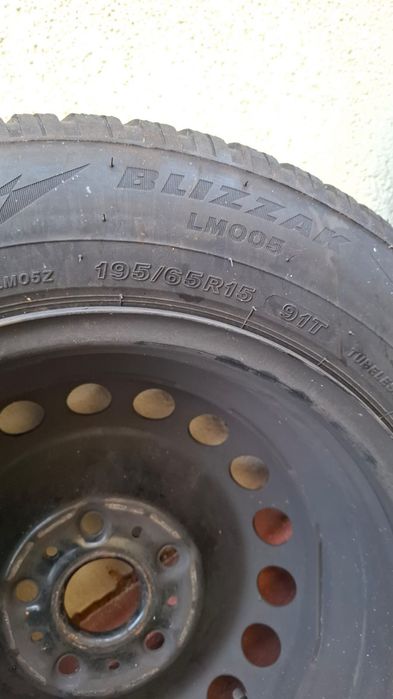 De vânzare cauciucuri de iarna 195/65/R15