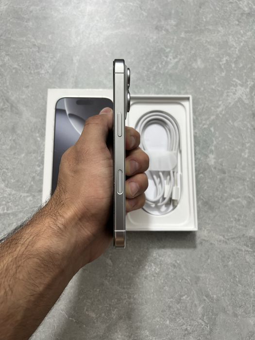 iPhone 16 Pro 256GB White Titanium