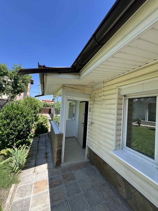 Дава се под наем Етаж от къща в София, Горубляне - 65 кв.м за 650 € - Снимка #9