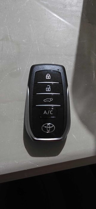 Ключ за toyota rav4