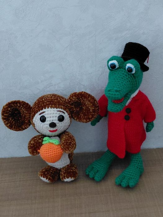 Чебурашка и крокодил Гена