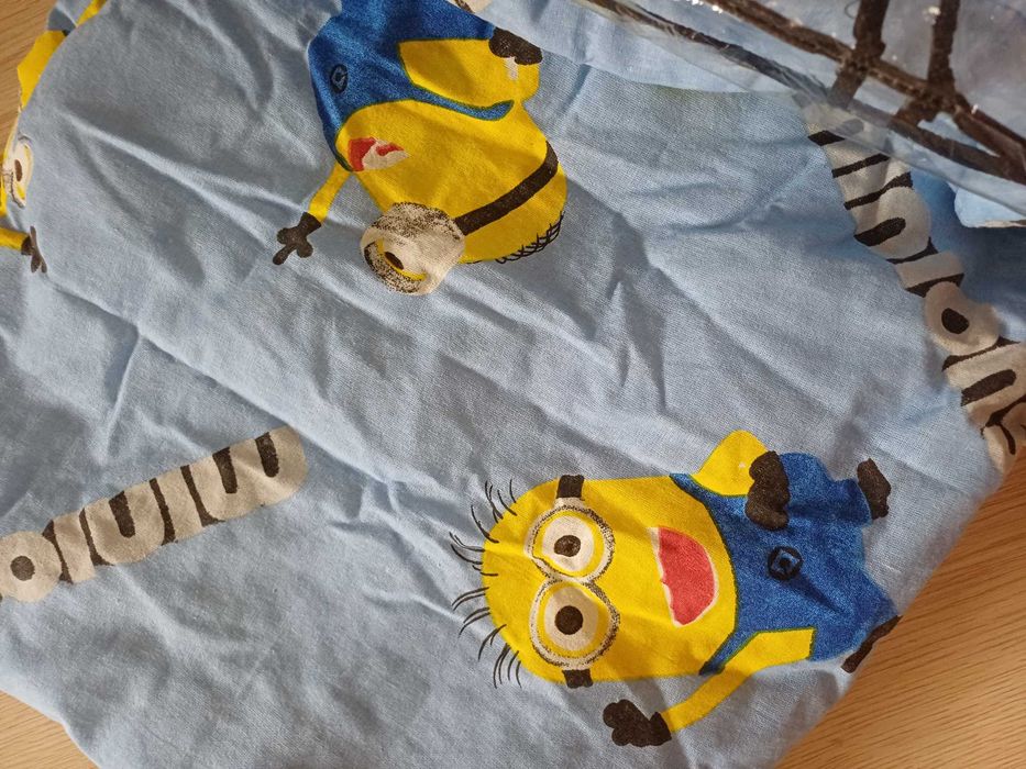 Бебешки спален коплект миньони