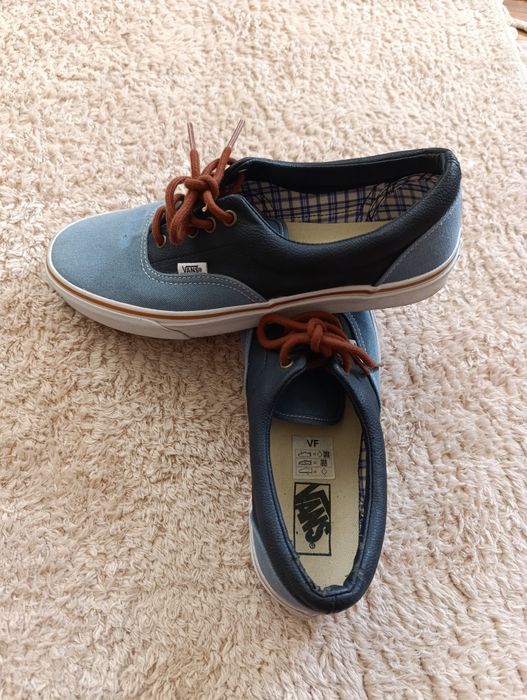 Продавам Кецове Vans