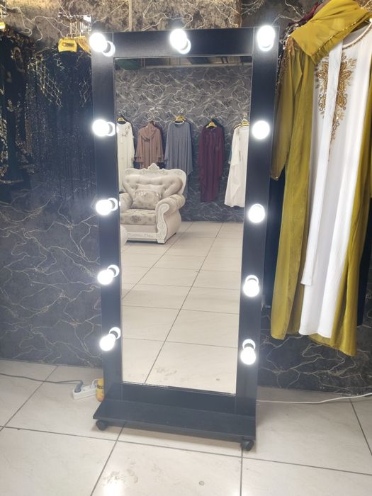 Зеркало с подсветкой