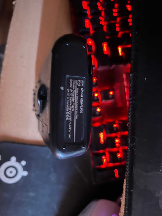 Casetofon portabil Philips AQ6443 + căști originale – funcțional