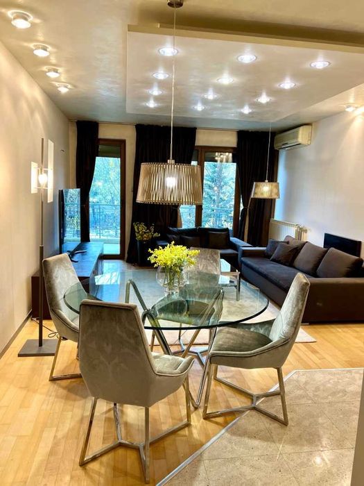 Дава се под наем Тристаен апартамент в София, Витоша - 135 кв.м за 1096.5 € - Снимка #3