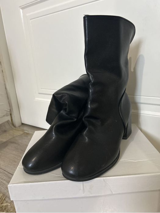 Продам сапоги не ношенные