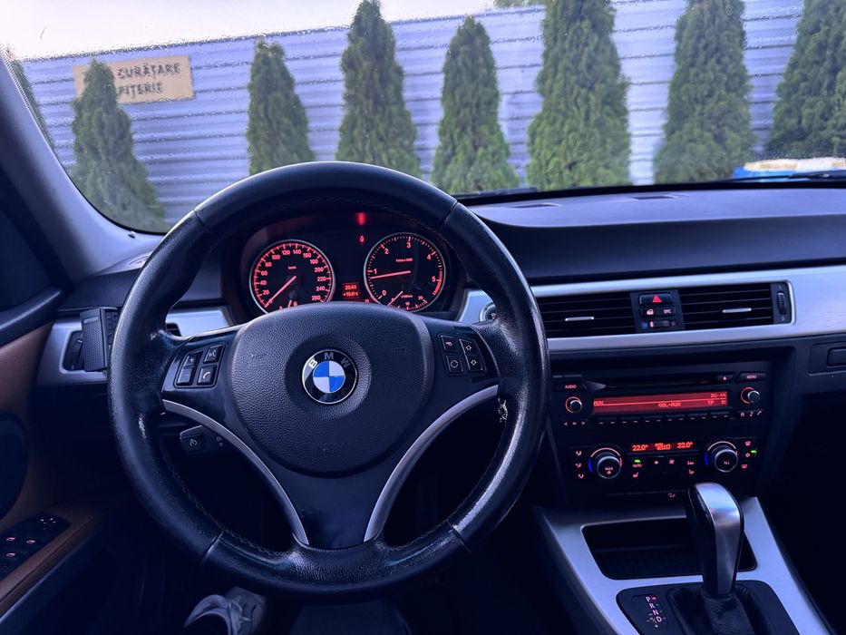 Bmw 320 xDrive • 177 CP