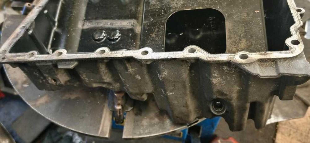 Baie Ulei Bmw M47 163 122 cai , distributia in fata e90 e87 seria 1 3