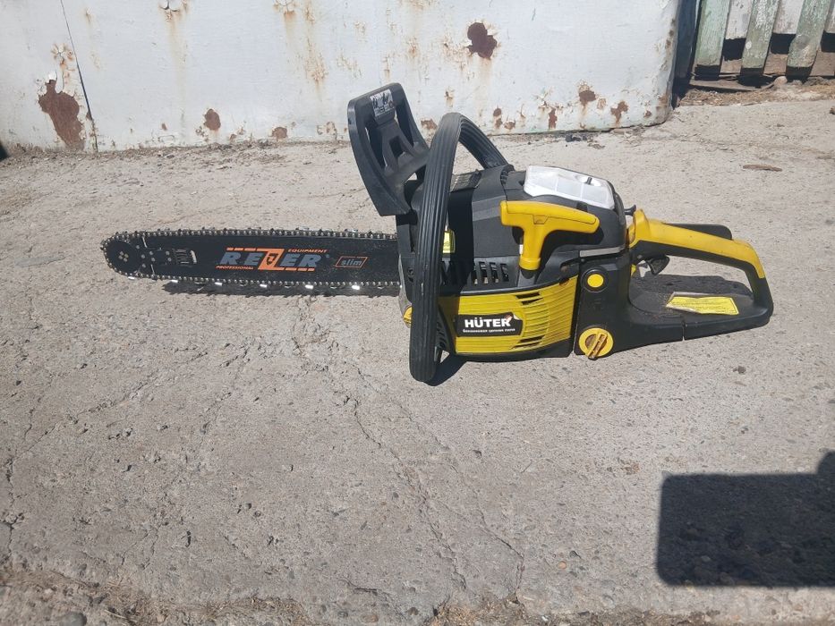 Продам бензопилу Huter Bs-52
