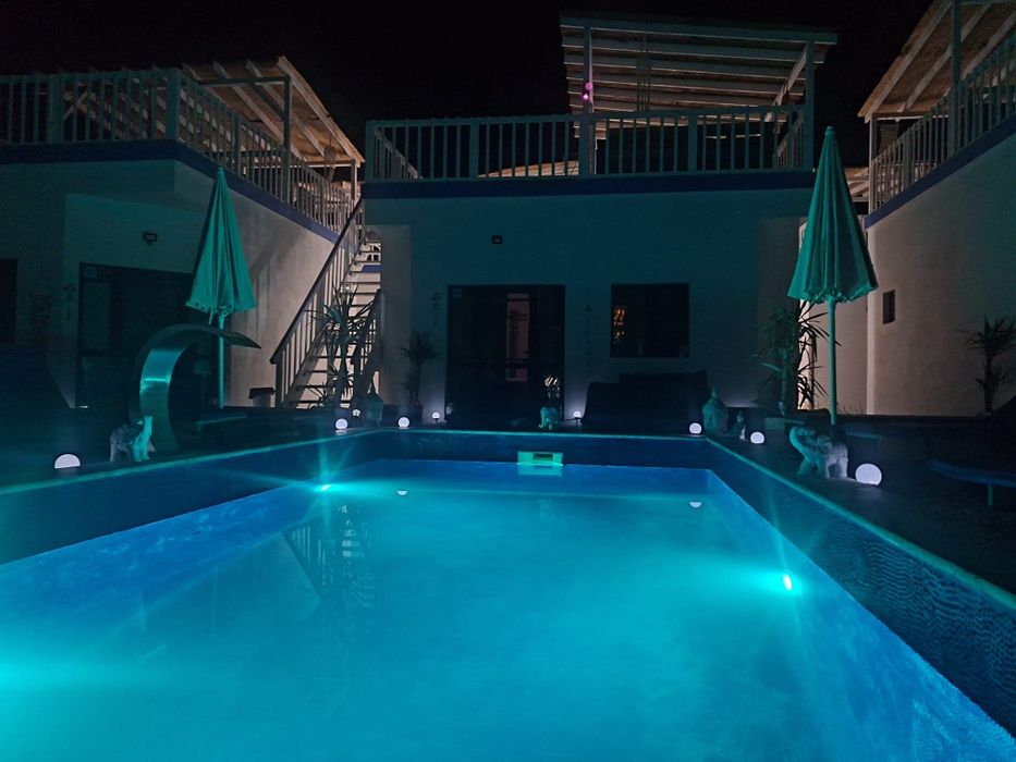 Beach Please! Cazare bungalow casuta vedere la mare  Costinesti