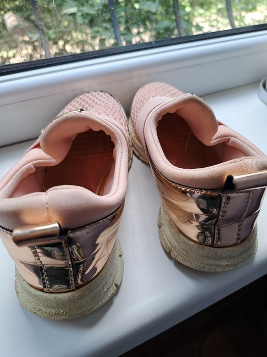 Кроссовки турция