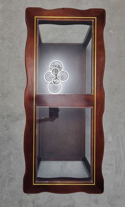 Vand masuta de cafea  pentru sufragerie