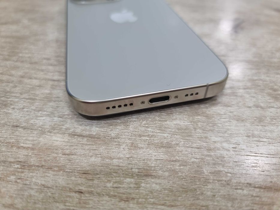 iPhone 16 Pro 128GB 100%