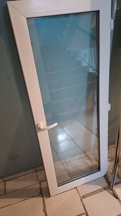 Пластиковое окно б/у кухня