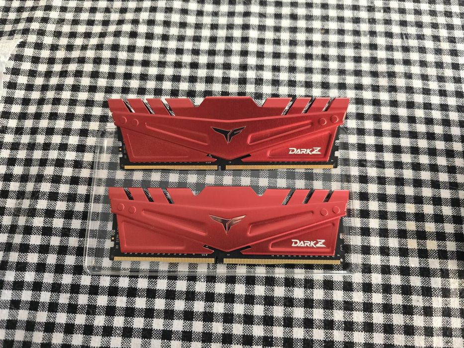 16GB (2X8GB) Team Group T-FORCE DARK Z, 3000Mhz, DDR4, CL15