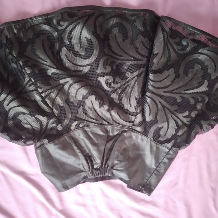 Ефектна пола от еко кожа