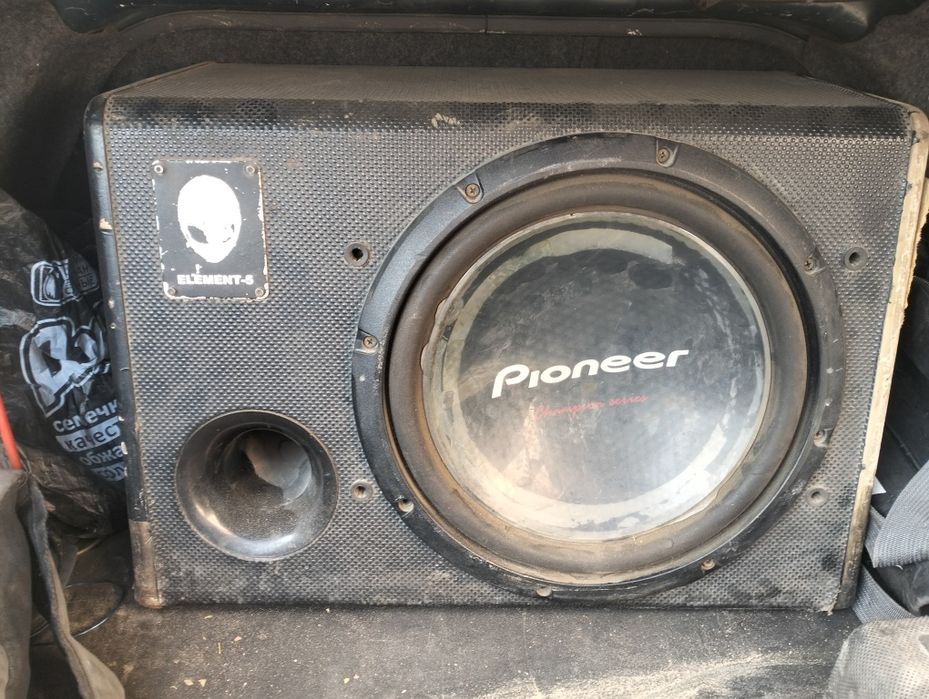 Сабуфер колонка продам