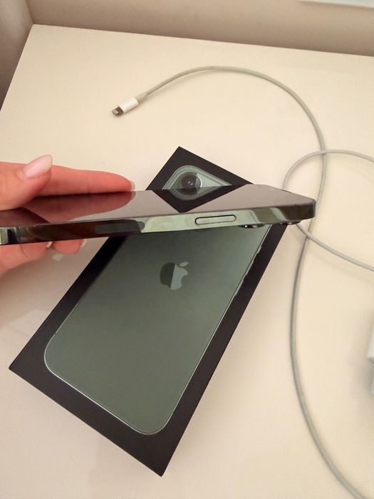 Продавам iPhone 13pro