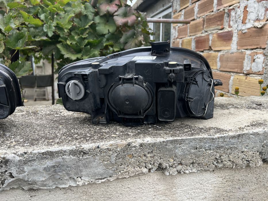 Фарове за Audi A4 B7 комплект