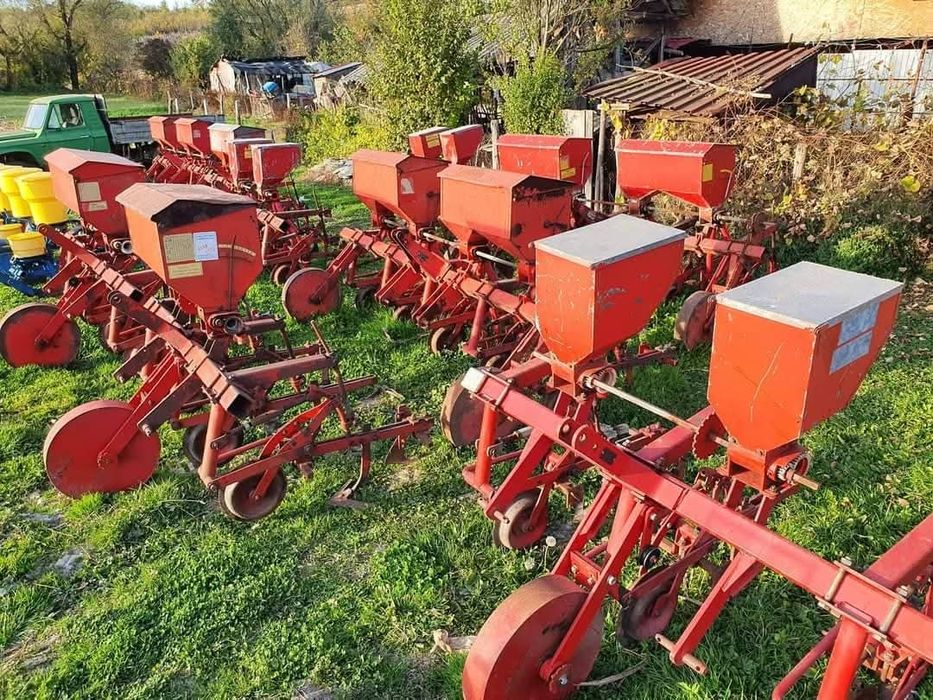 Prasitori sârbești 5 rânduri cu fertilizare