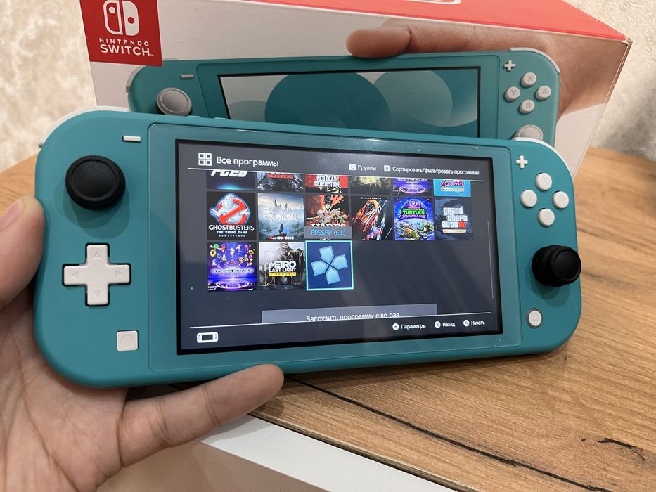 Продам прошитую Nintendo switch lite
