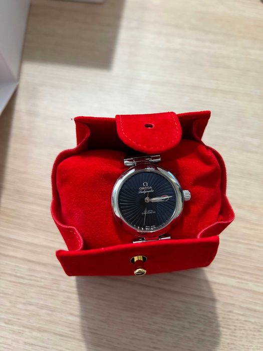 Ceas Omega De Ville Ladymatic Automatic Black Dial Women's Watch