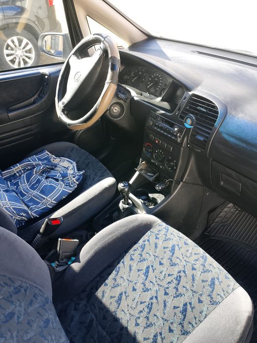 Opel Zamfira 1.6 benzină + GPL