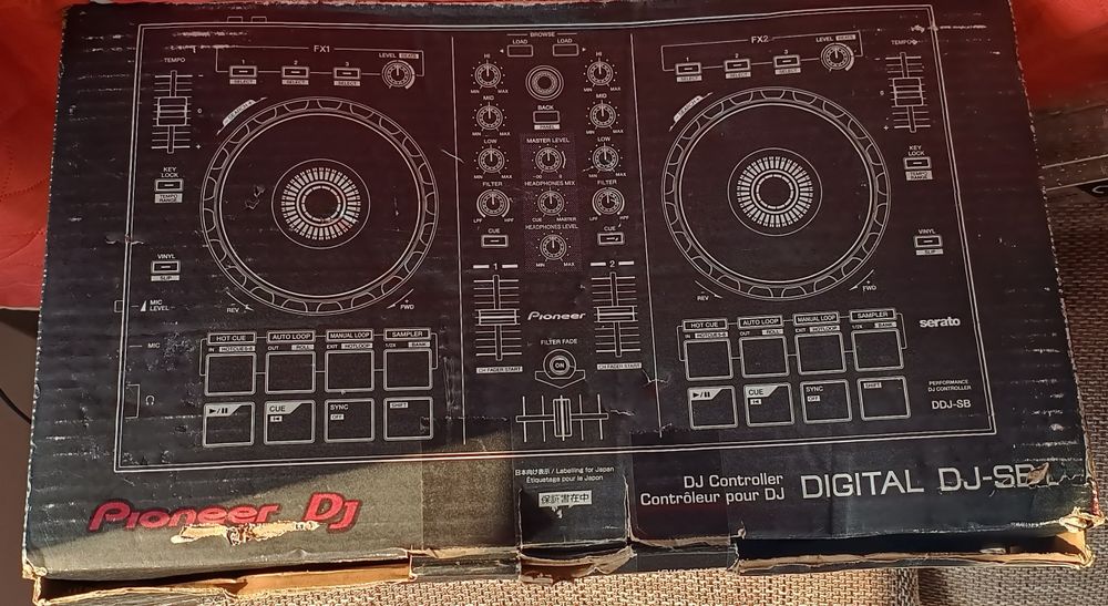 Consola DJ Pioneer noua In cutie, acte