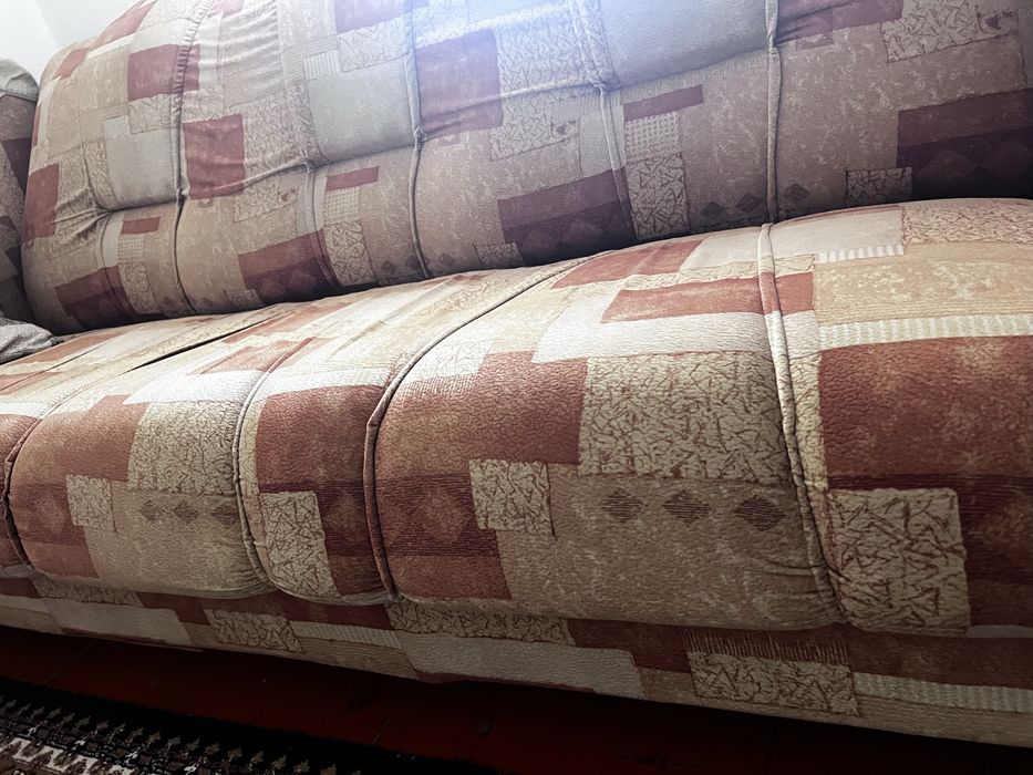 Продам шикарный диван