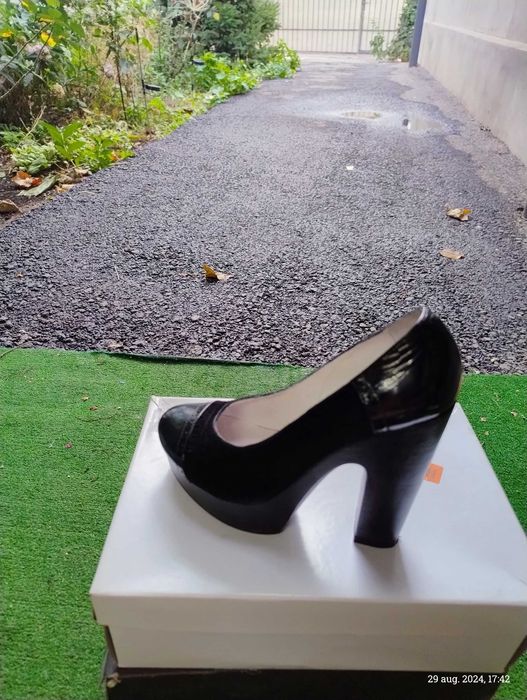 Pantofi dama eleganti