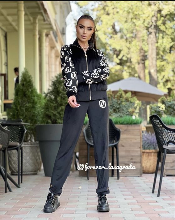 Костюм Lasagrada новые