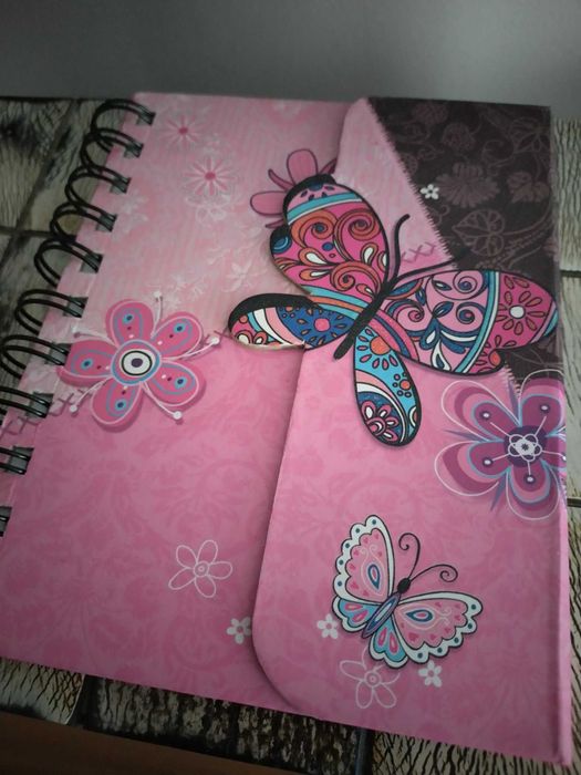 Тефтер с пеперуда