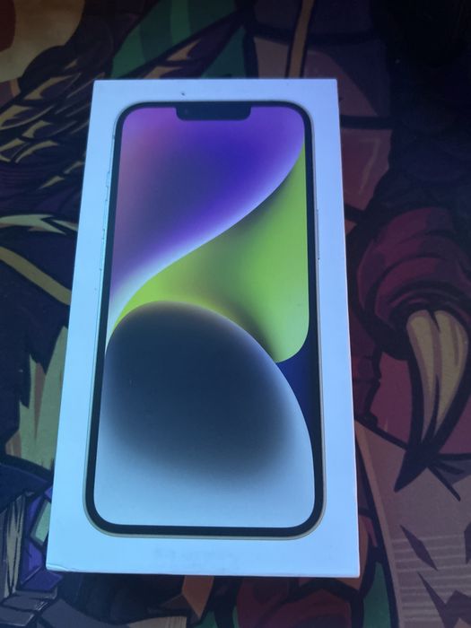 Iphone 14 , 78 акб, в одних руках