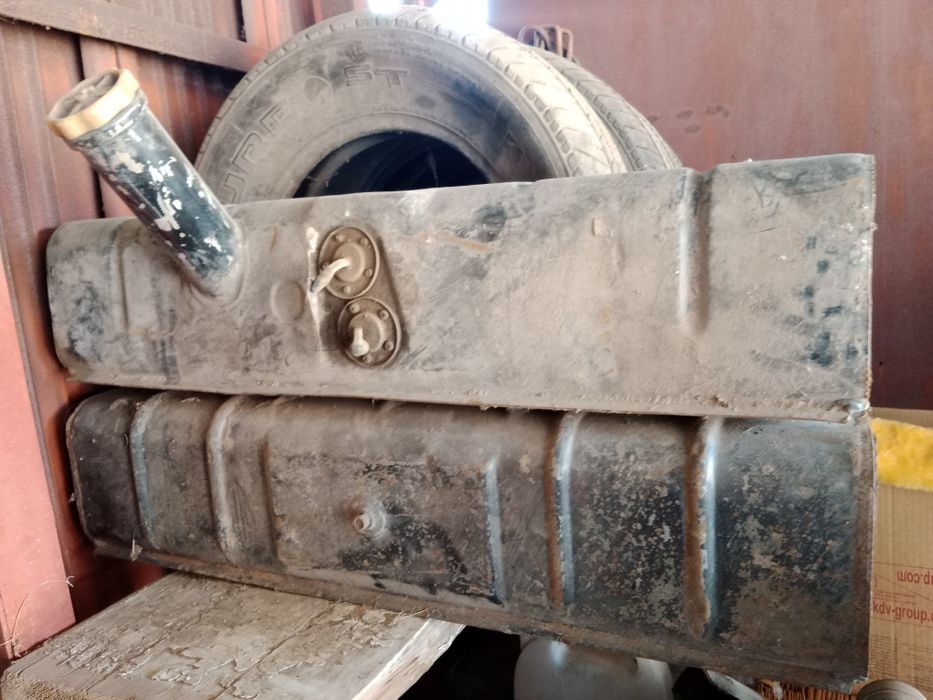 Продам топливные баки