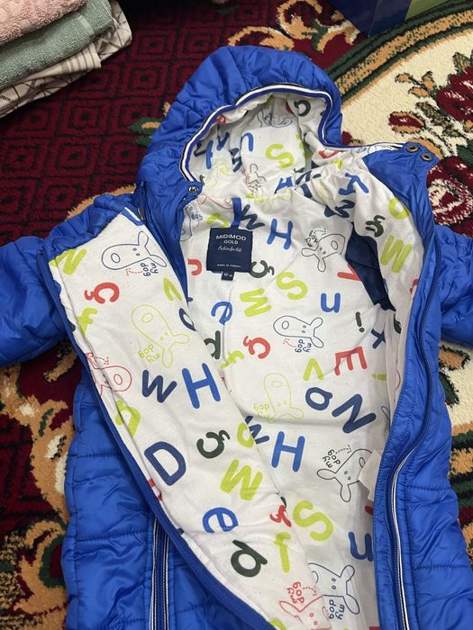 Продается детиски куртка почти новый