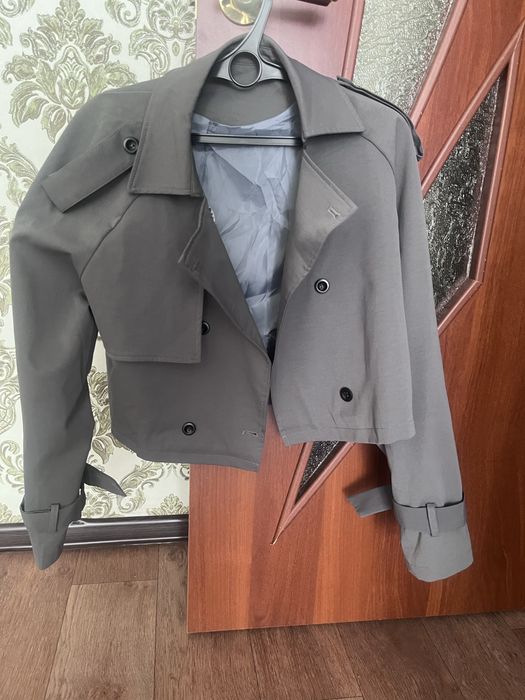 Продат укороченный трендовый тренч