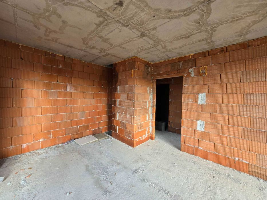 Продава апартамент