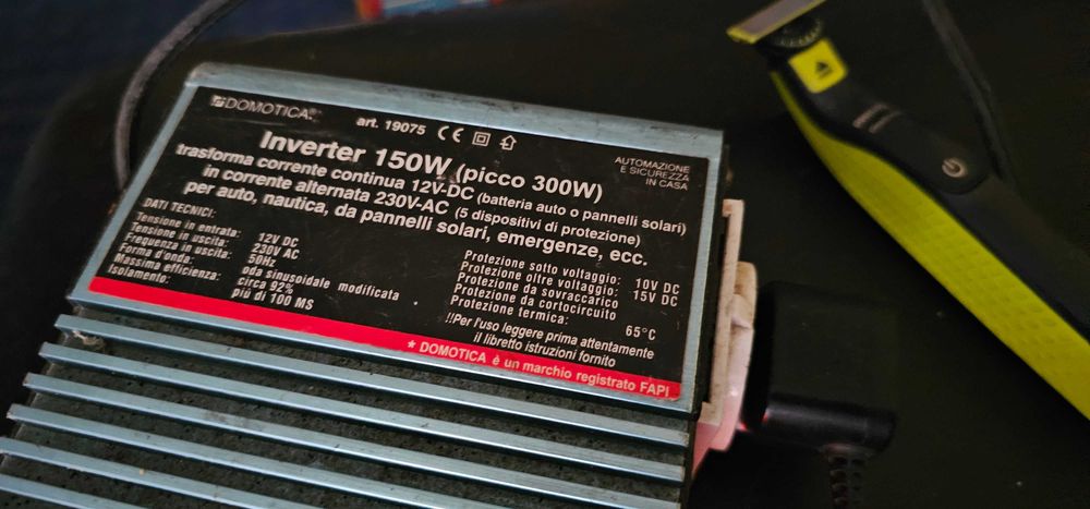 domotica inverter auto   12v 230v  150 w picco 300w