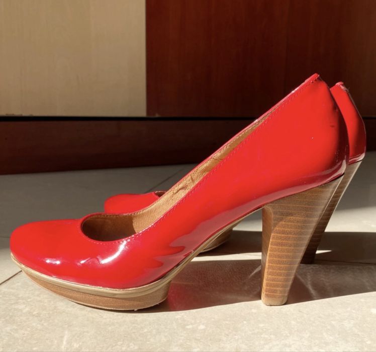 Pantofi rosii piele lacuita, Sofft, 37,5