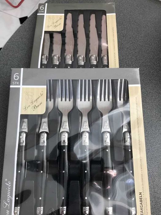 Комплекти вилици и ножове Laguiole  уникален подарък за празник.